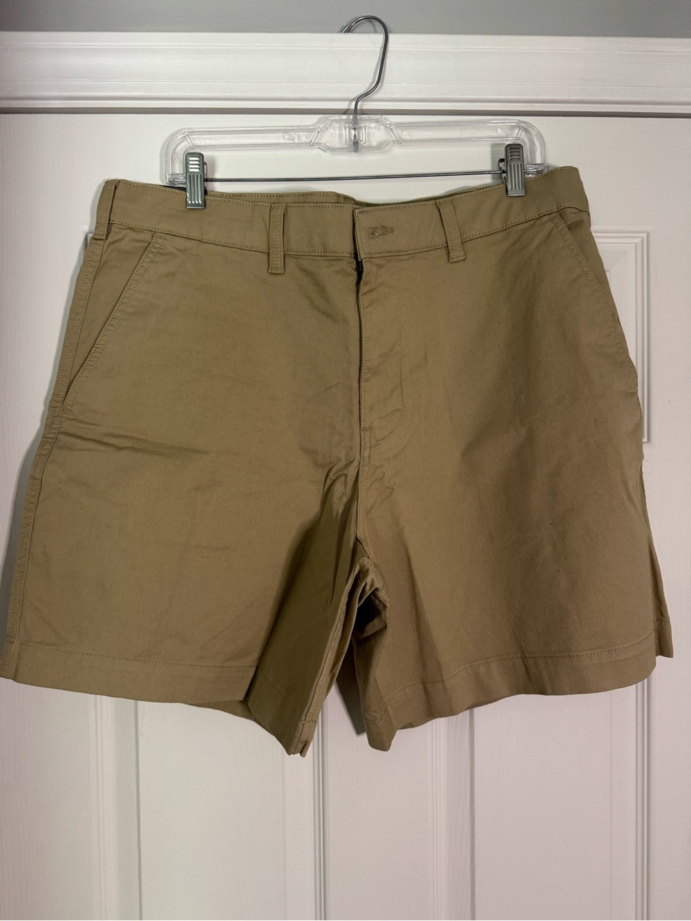 Men's Gap Easy Shorts NWT - Khaki